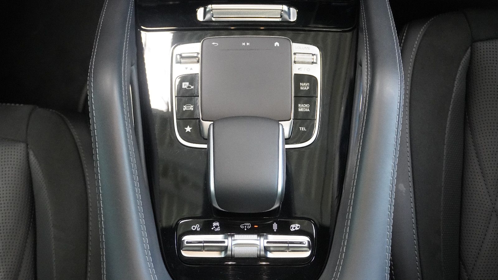 Mercedes-Benz GLE 63 S  AMG 4M*PANO*ACC*HEAD*AHK*21"