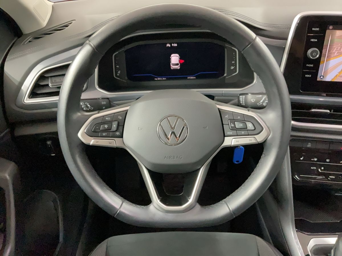 Volkswagen T-ROC 1.5 TSI - Samsaru's Car Outlet