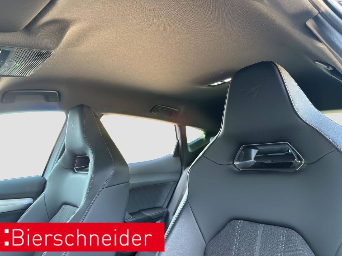 Cupra Formentor 1.4 e-Hybrid DSG VZ AHK RAER VIEW LED