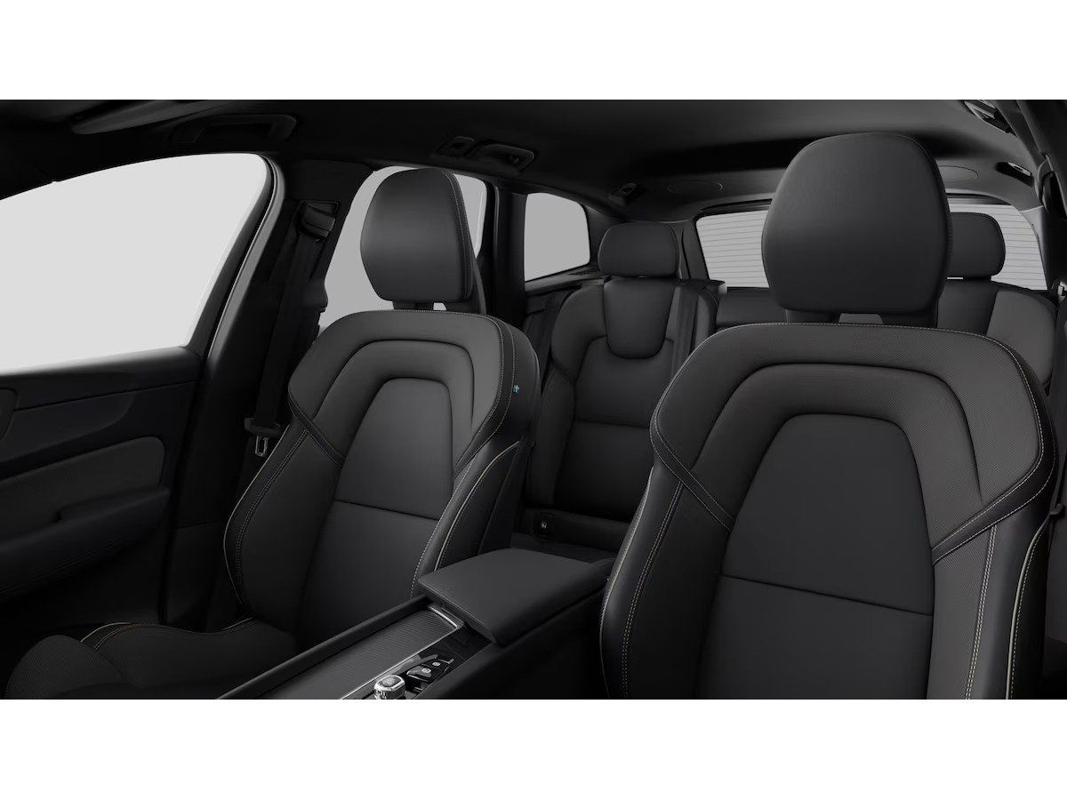 Volvo XC60 B5 Benzin AWD Plus Black - Samsaru's Car Outlet