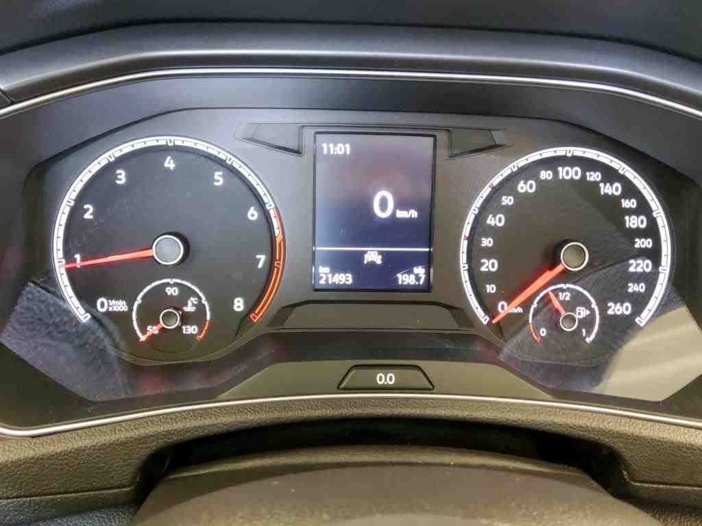 Volkswagen T-Roc R-Line - Samsaru's Car Outlet