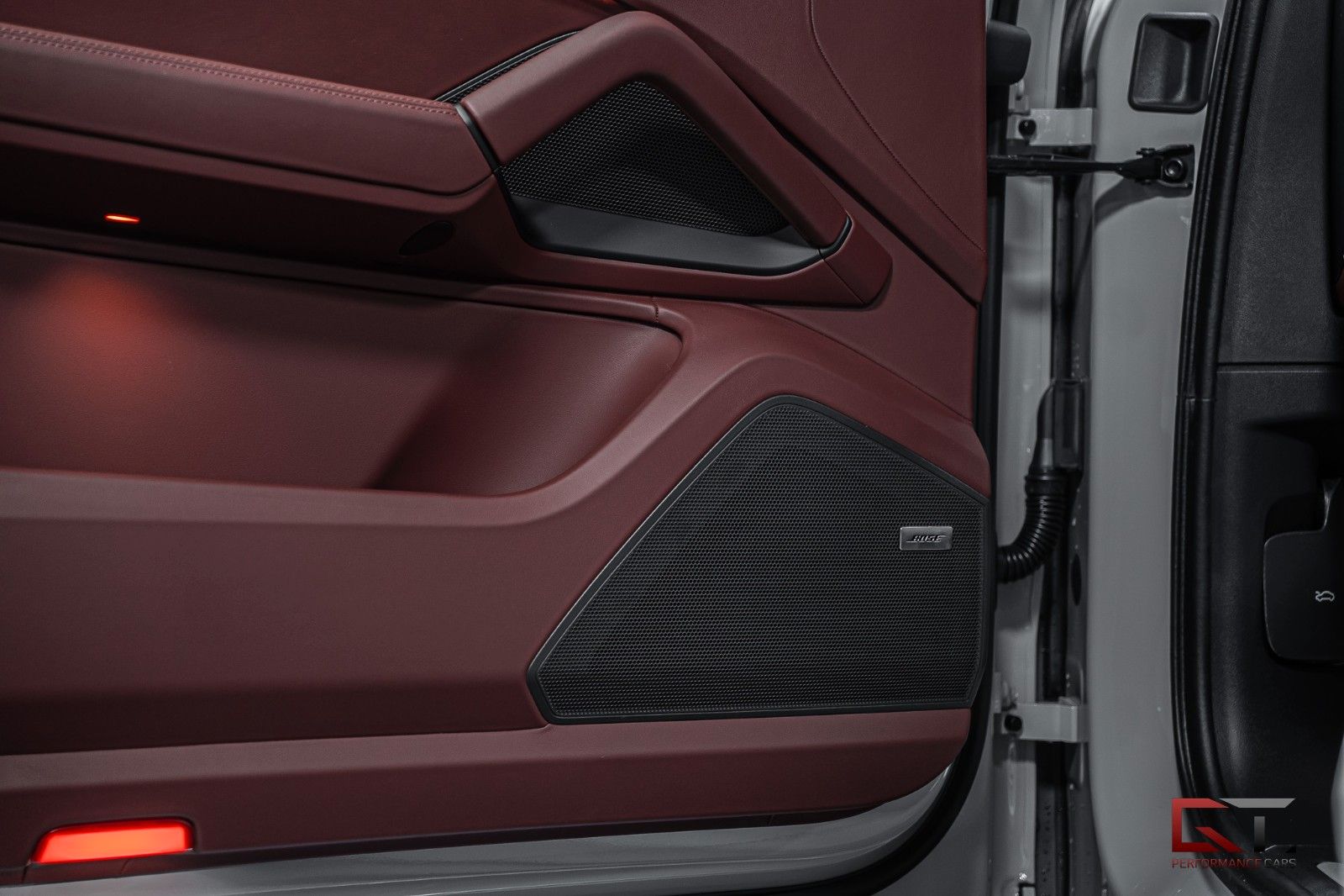 Porsche Cayenne E-Hyb Coupé 2025 Club SportDesign 18 Way