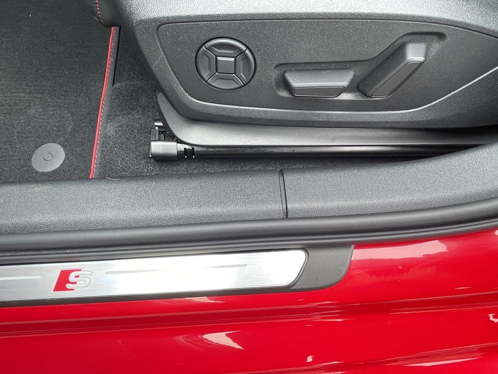 Audi A3 SB 45 TFSI e S line LED AHK Kamera Carplay