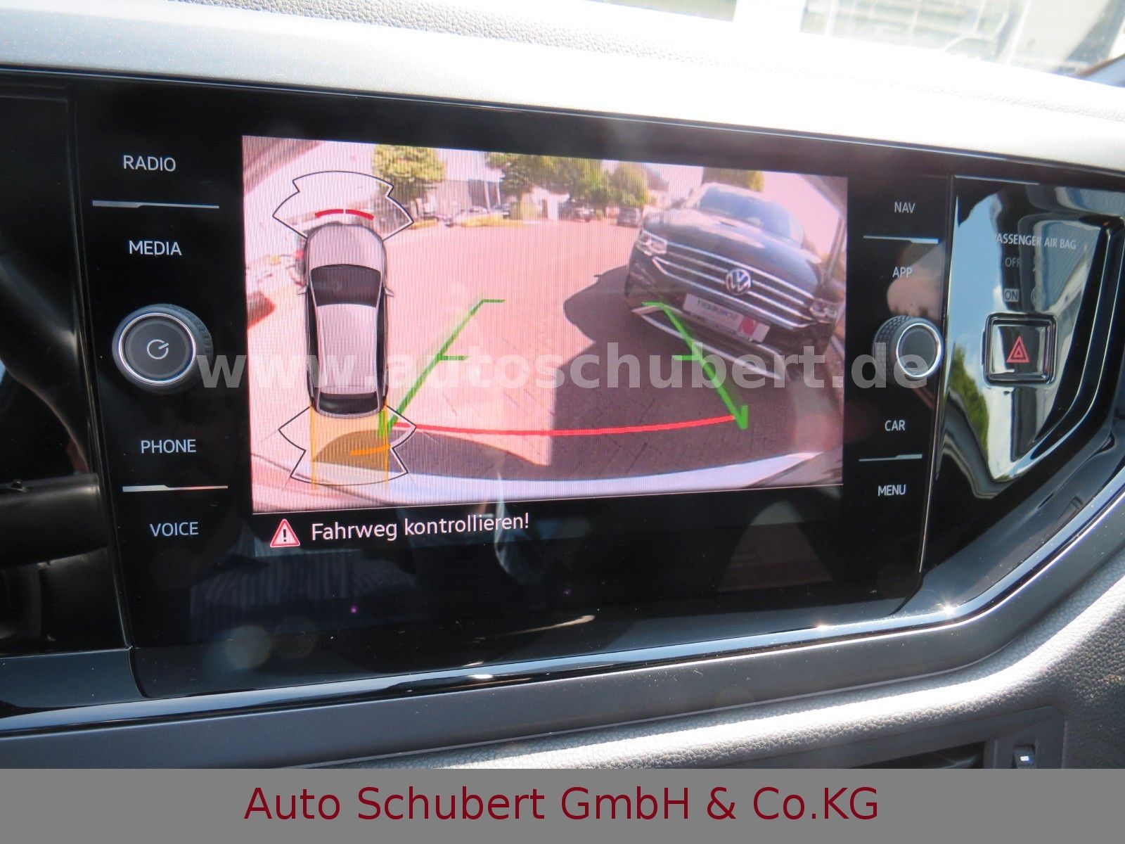 Volkswagen Taigo 1.5 TSI DSG R-Line - Samsaru's Car Outlet