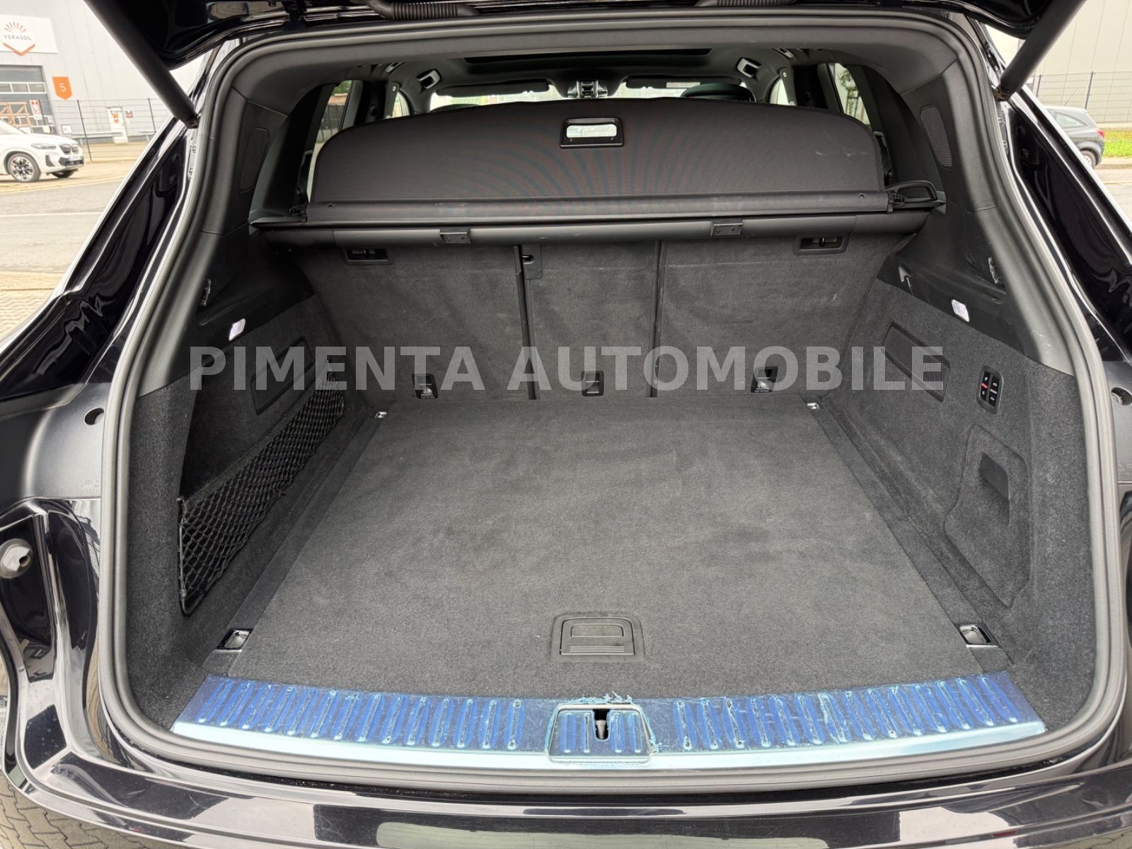 Porsche Cayenne E-Hybrid BLACK 22" APPROVED AHK LUFT PAN