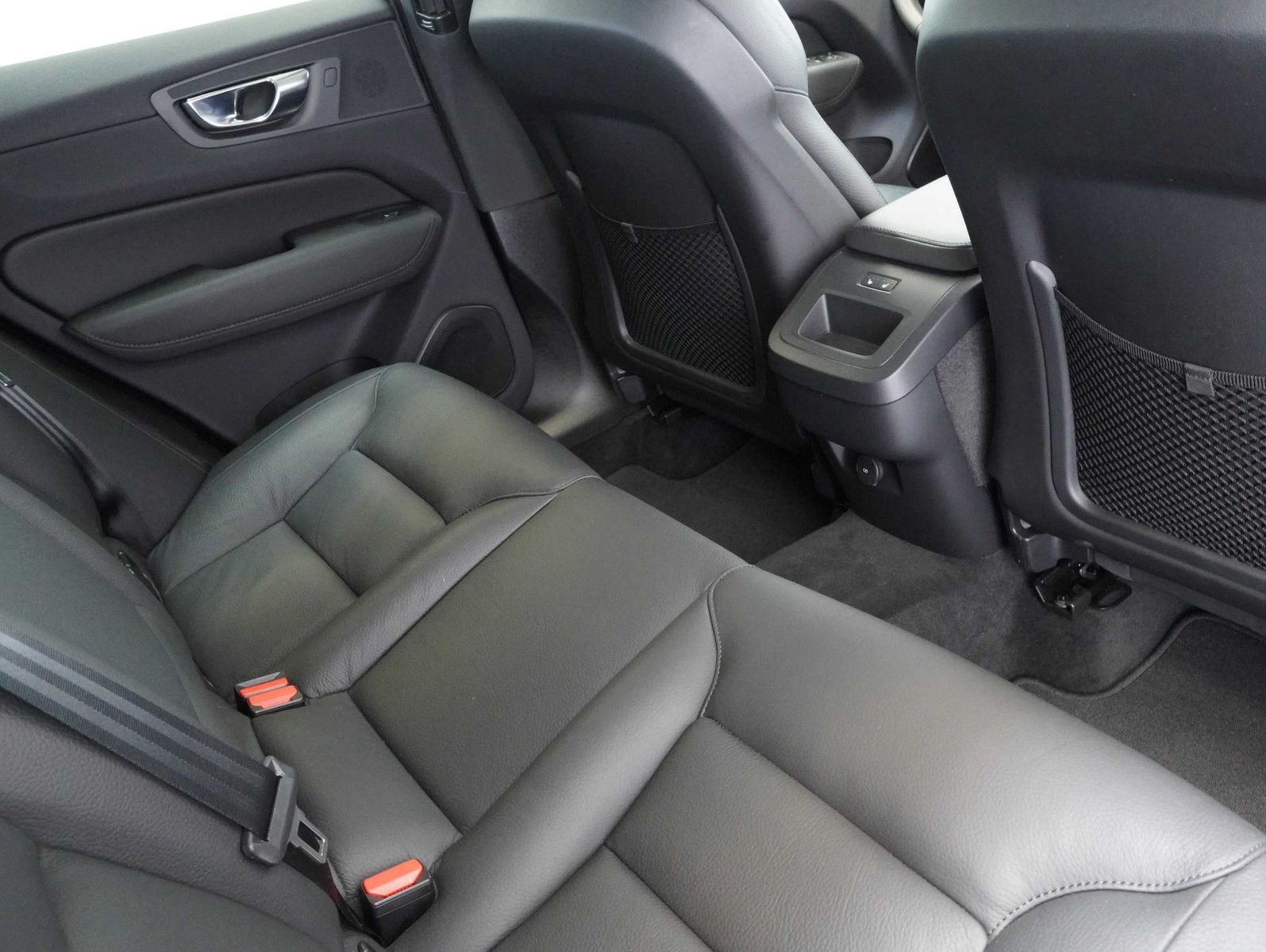 Volvo XC60 B4 B Plus Dark LED/NAVI/ACC/BLIS