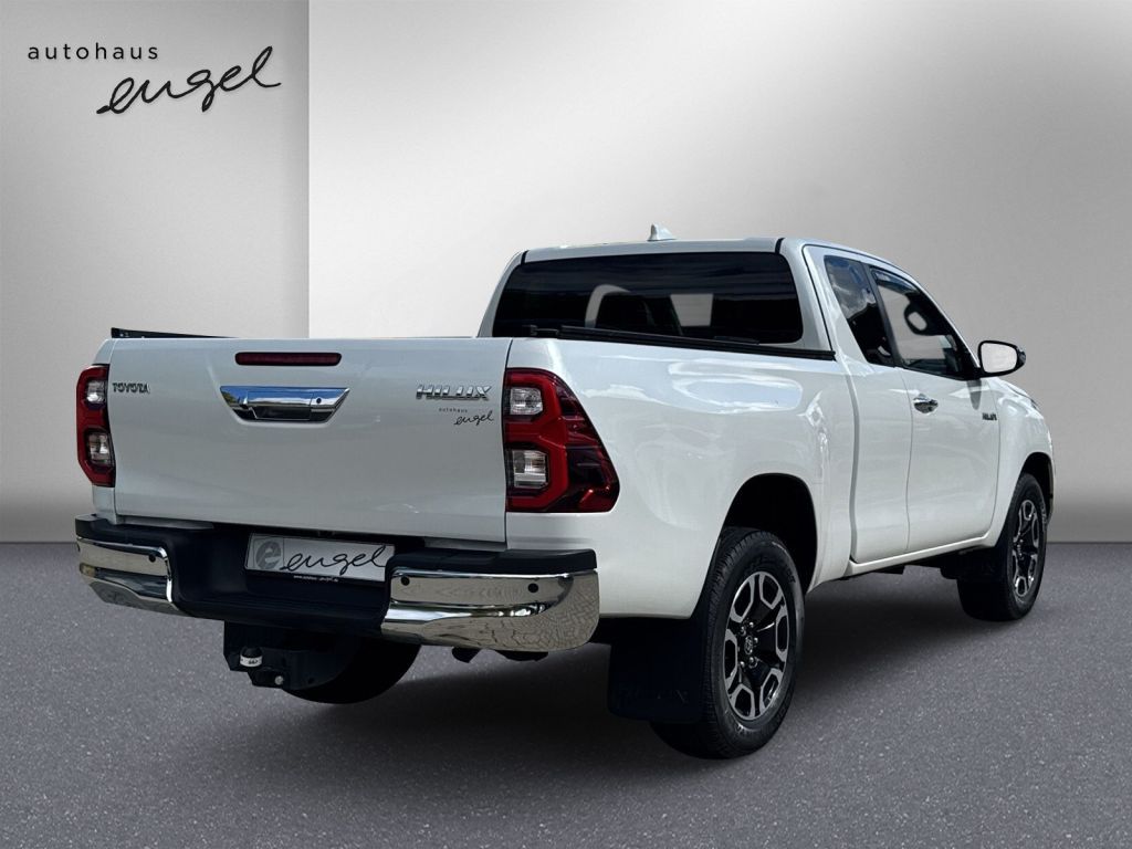 Toyota HiLux 4x4 Extra Cab Autm. Executive,360°,AHK,NAV