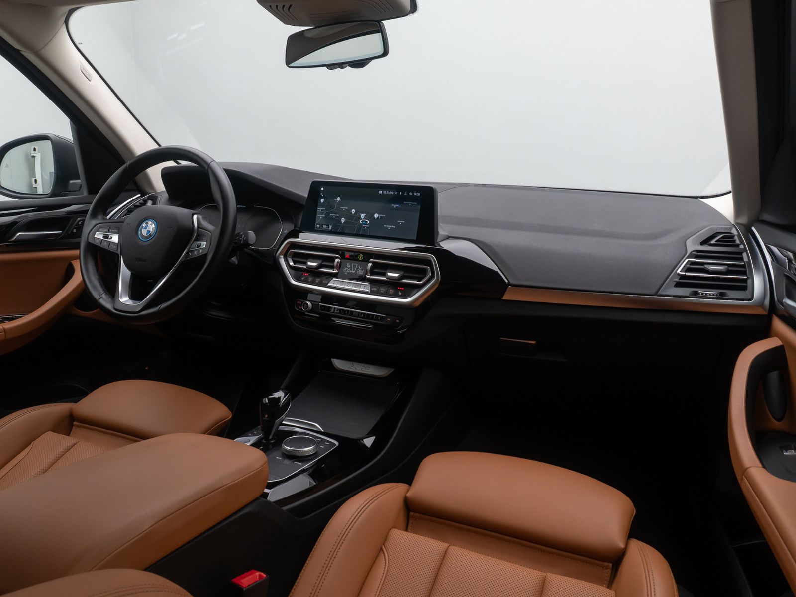 BMW X3 xD30e Alarm HUD DAB Laser Kamera Sport Leder