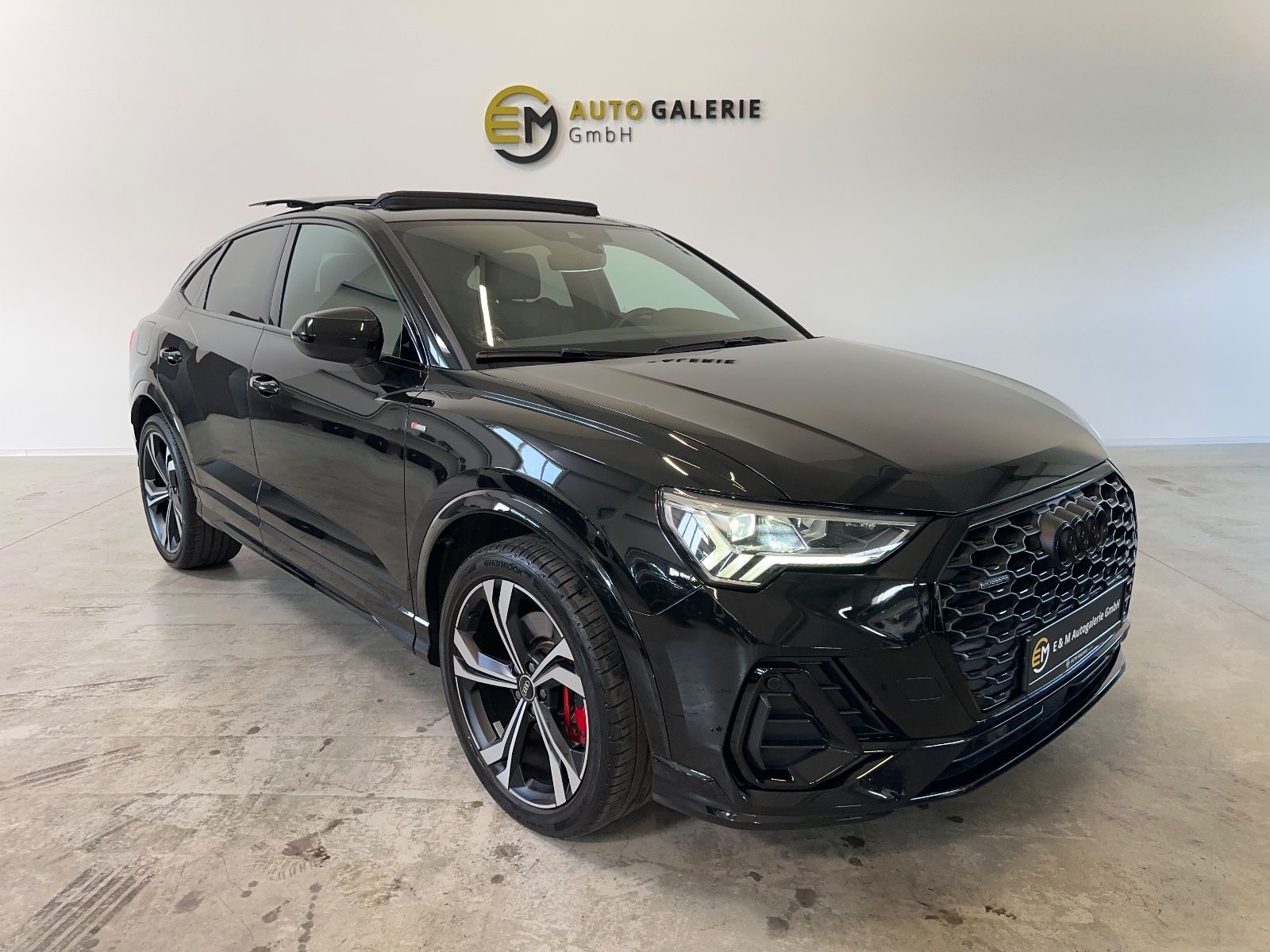 Audi Q3 Sportback 40 TFSI quattro S line - Samsaru's Car Outlet