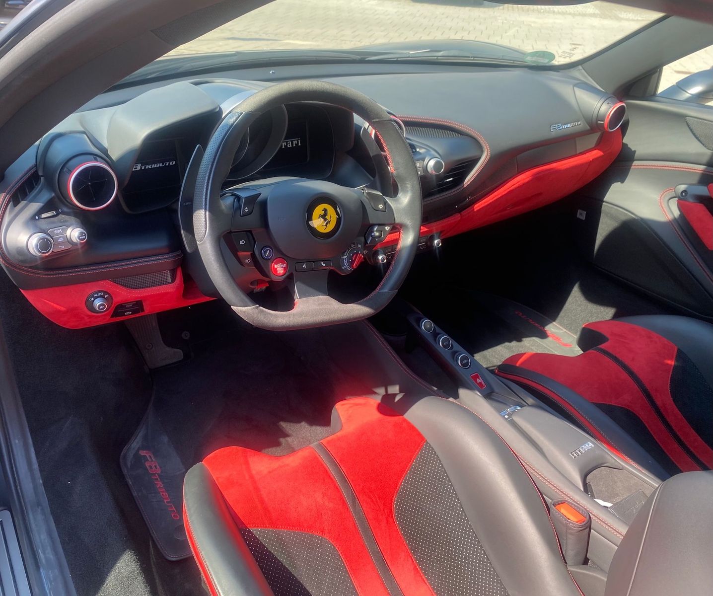 Ferrari F8 Tributo *Lift*Carbon*ACC*Racing Sitze*JBL*BFD