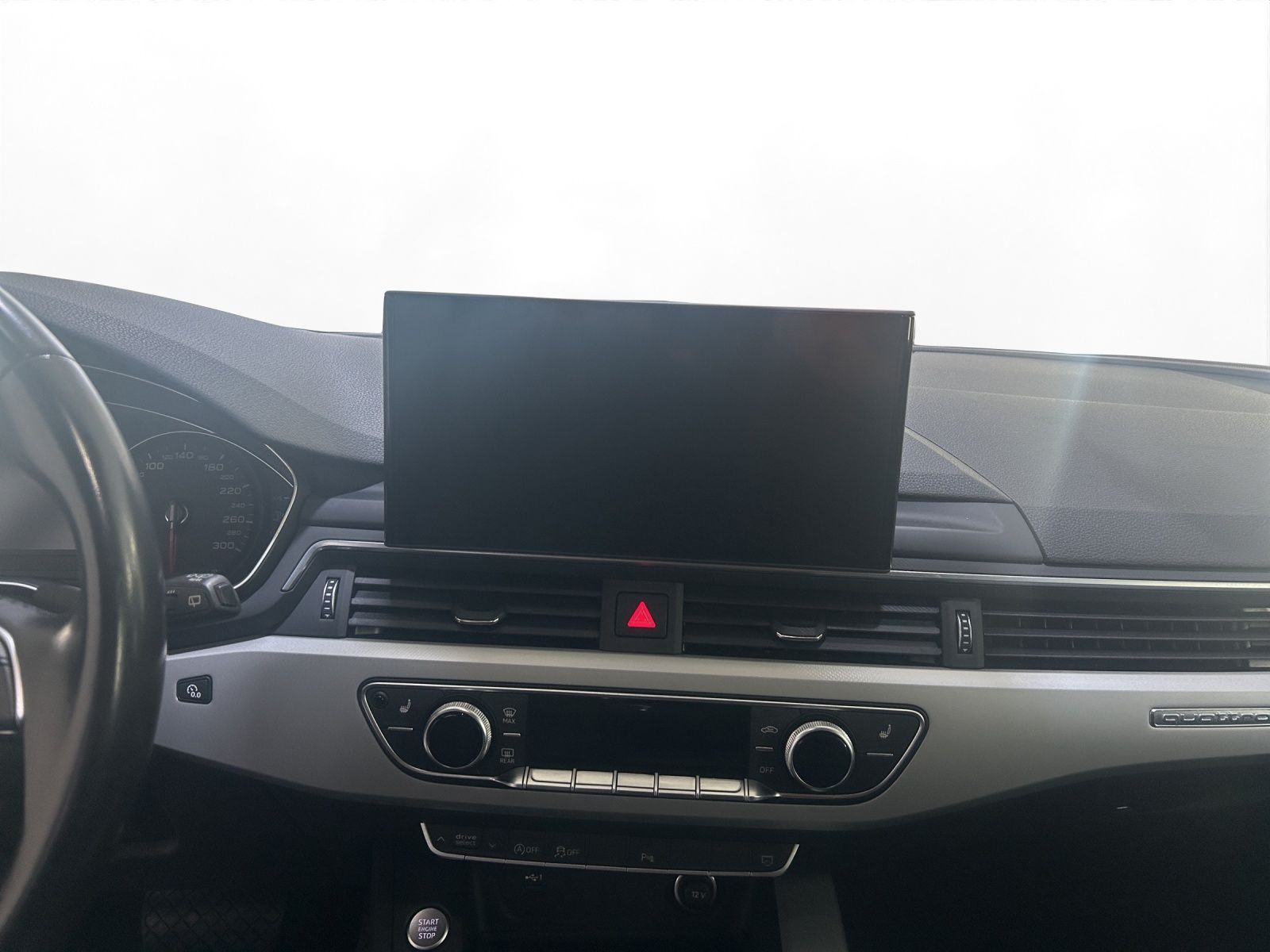 Audi A4 Avant 45 TFSI quattro S tronic - Samsaru's Car Outlet