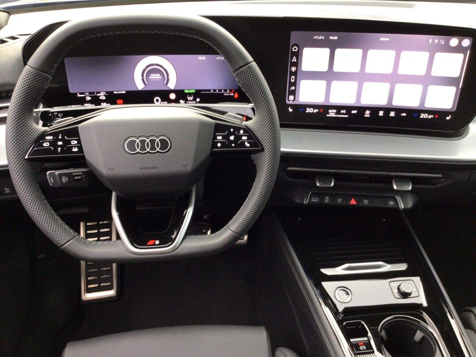 Audi Q3 1.5 e-hybrid S-tronic S-LINE 5JG/TECHPLUS