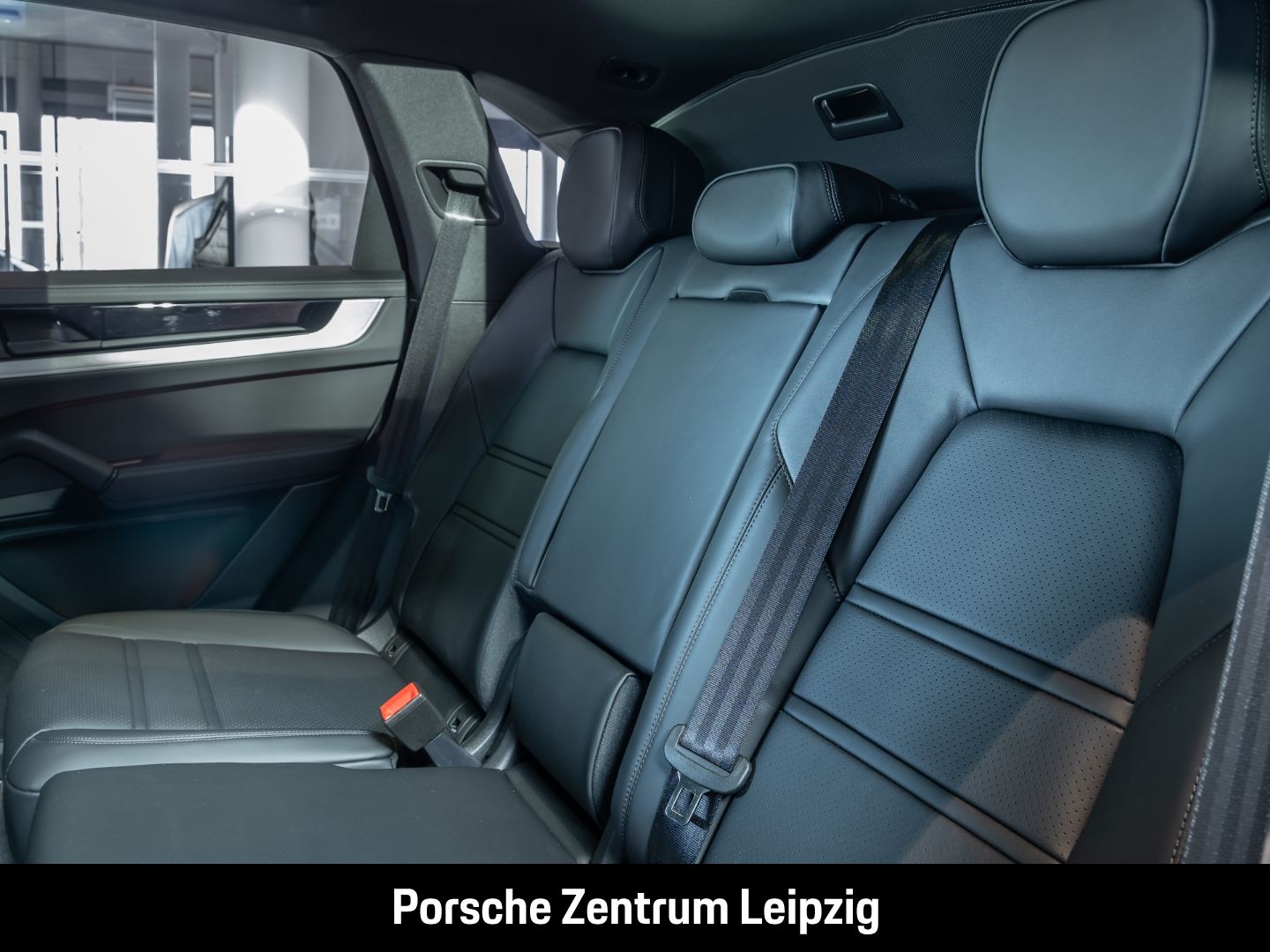 Porsche Cayenne HD-Matrix SportDesign Massage AHK HeadUp