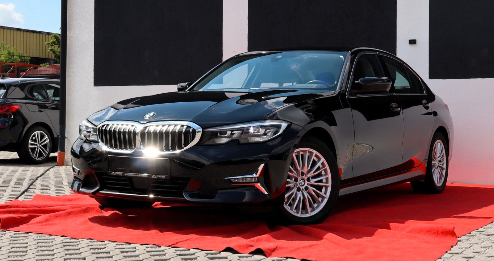 BMW 320 d Luxury Line - Samsaru's Car Outlet
