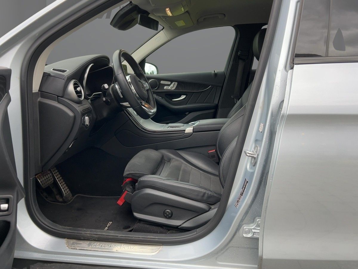 Mercedes-Benz GLC 300 e 4Matic AMG Line - Samsaru's Car Outlet
