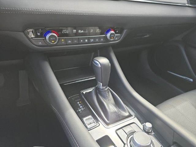 Mazda 6 Kombi Exclusive-Line 165PS 6AT FWD HUD Navi Le