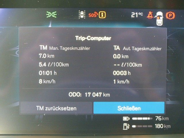 Volvo XC90 Ultra Dark T8 Recharge Plug-In Hybrid AWD - Samsaru's Car Outlet