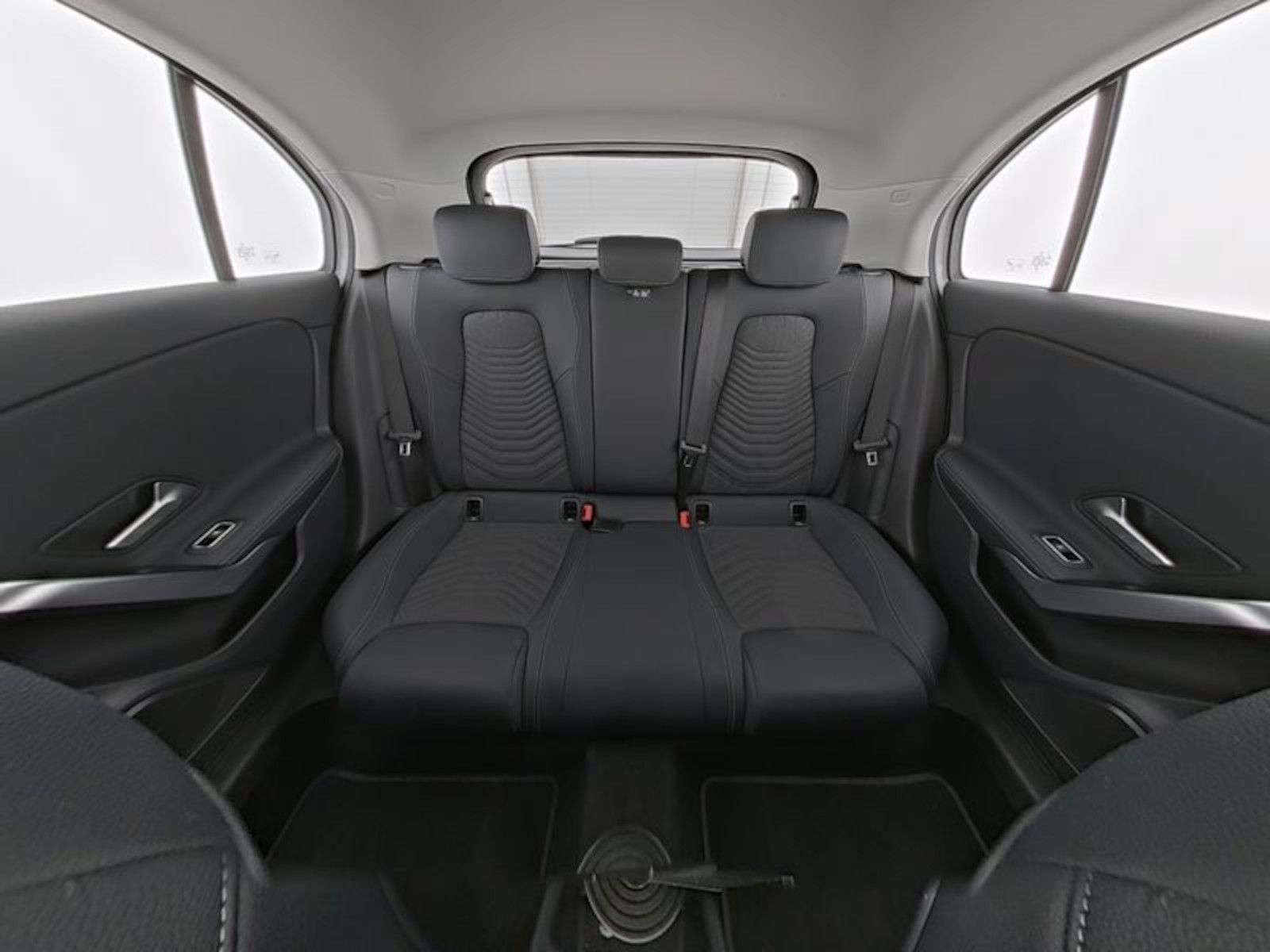 Mercedes-Benz A 180 Progressive - Samsaru's Car Outlet