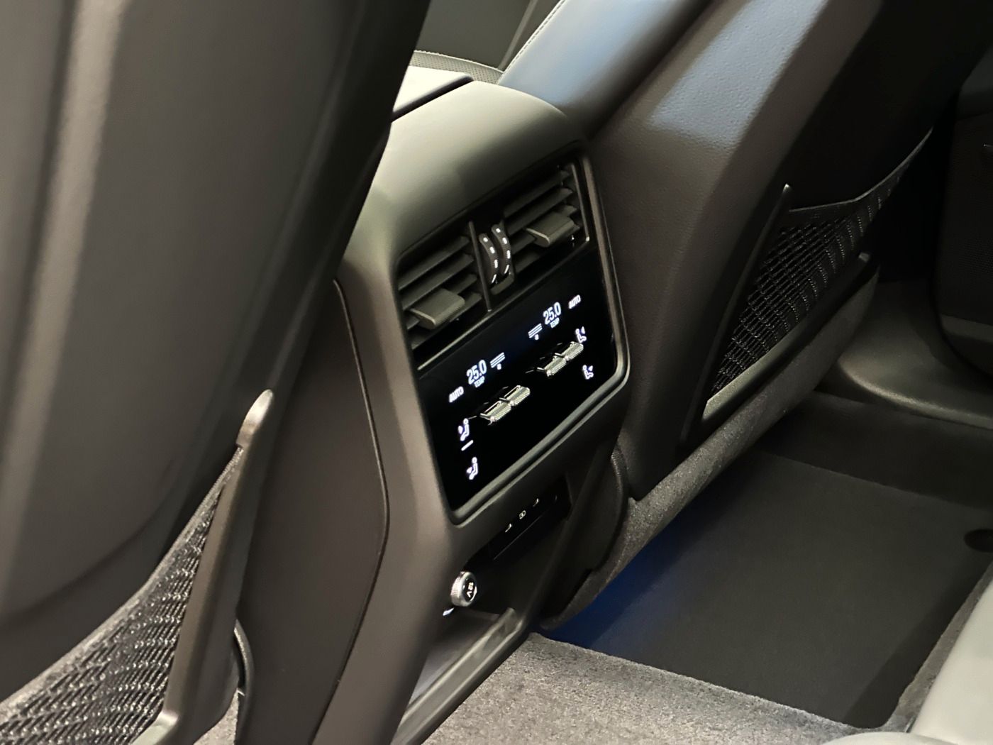 Porsche Cayenne S E-Hybrid Coupé AHK PANO BOSE