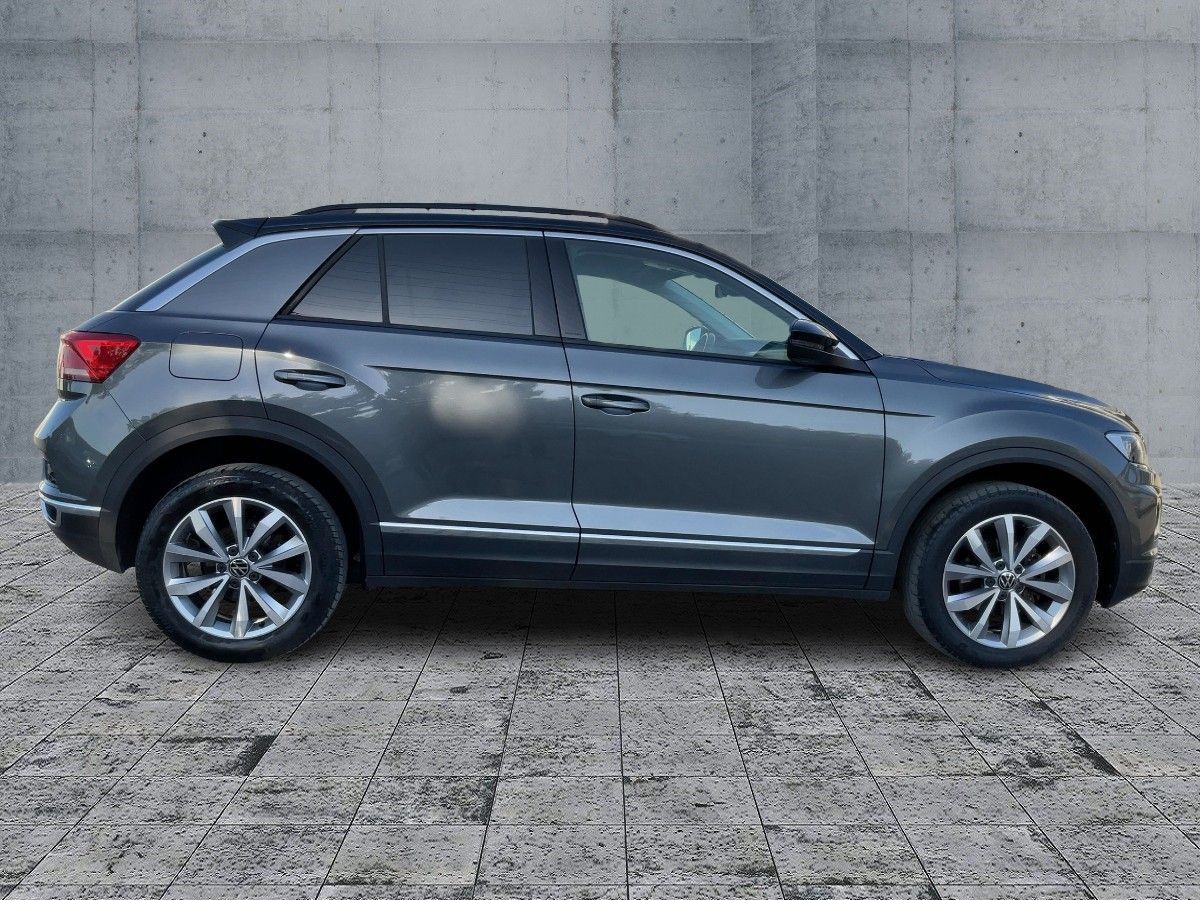 Volkswagen T-Roc 1.5 TSI STYLE - Samsaru's Car Outlet