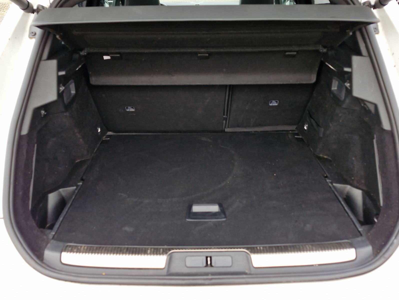 DS Automobiles DS7 Crossback PHEV 300 4x4 Performance Line+ AT