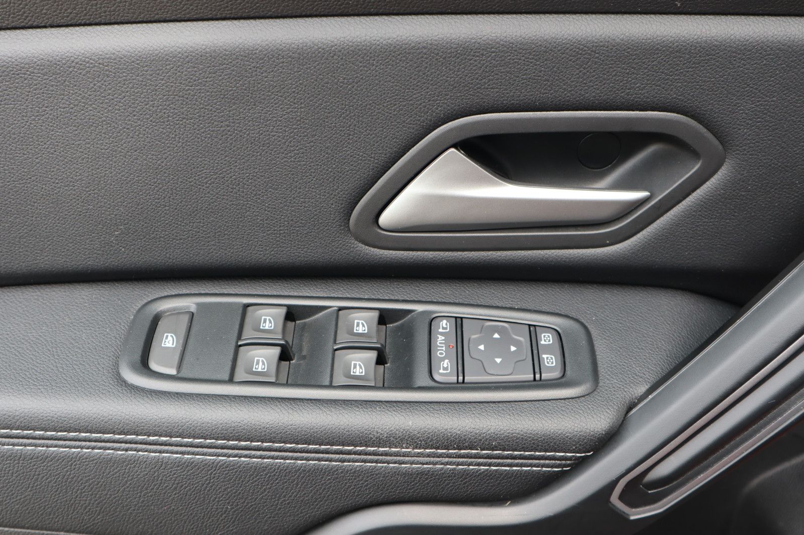 Dacia Duster II Journey - Samsaru's Car Outlet