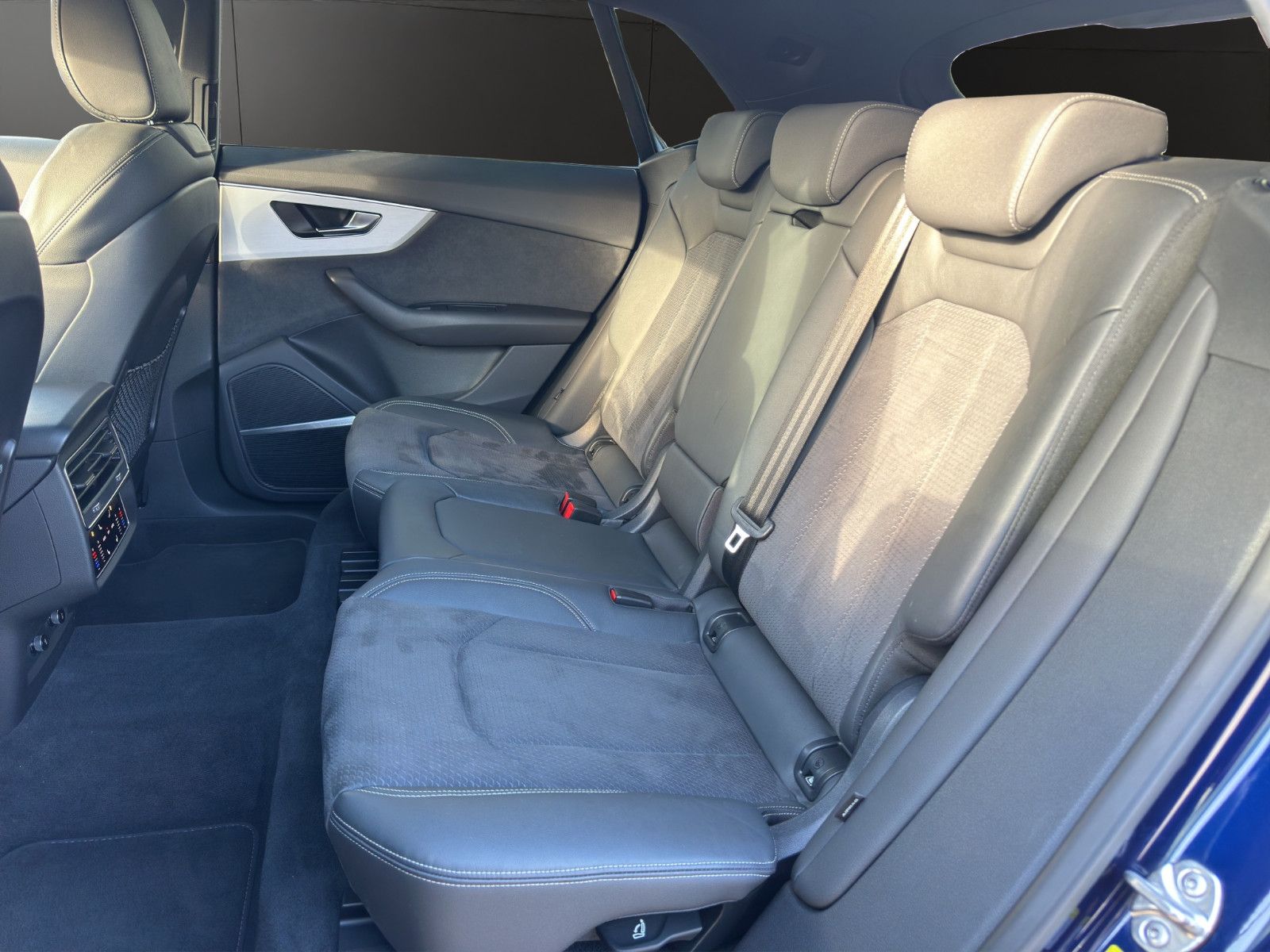 Audi Q8 50 TDI qu. tiptr. S LINE+AIR+AHZV+STHZG+HD
