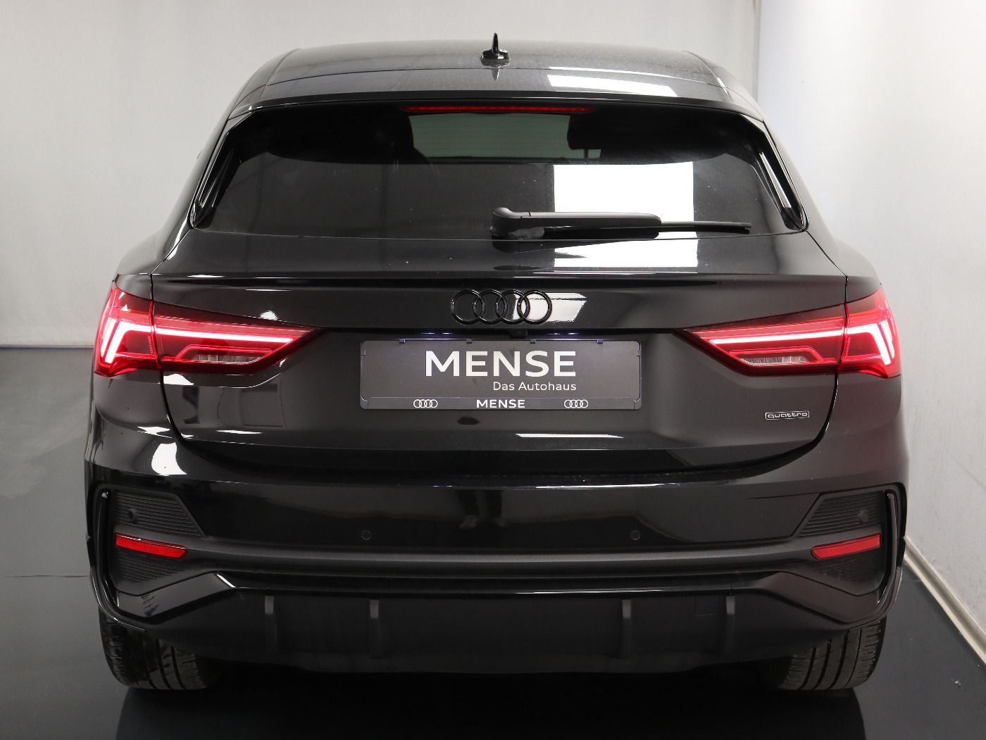 Audi Q3 Sportback 45 TFSI quattro S tronic S-Line - Samsaru's Car Outlet