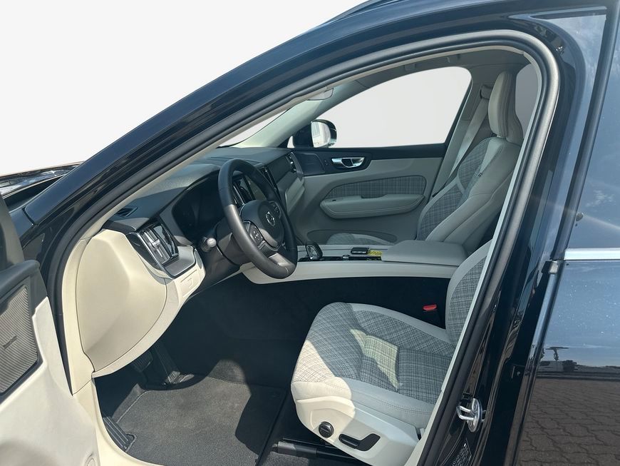 Volvo XC60 B5 B AWD Core GJR SiH AHK FIS WINTER