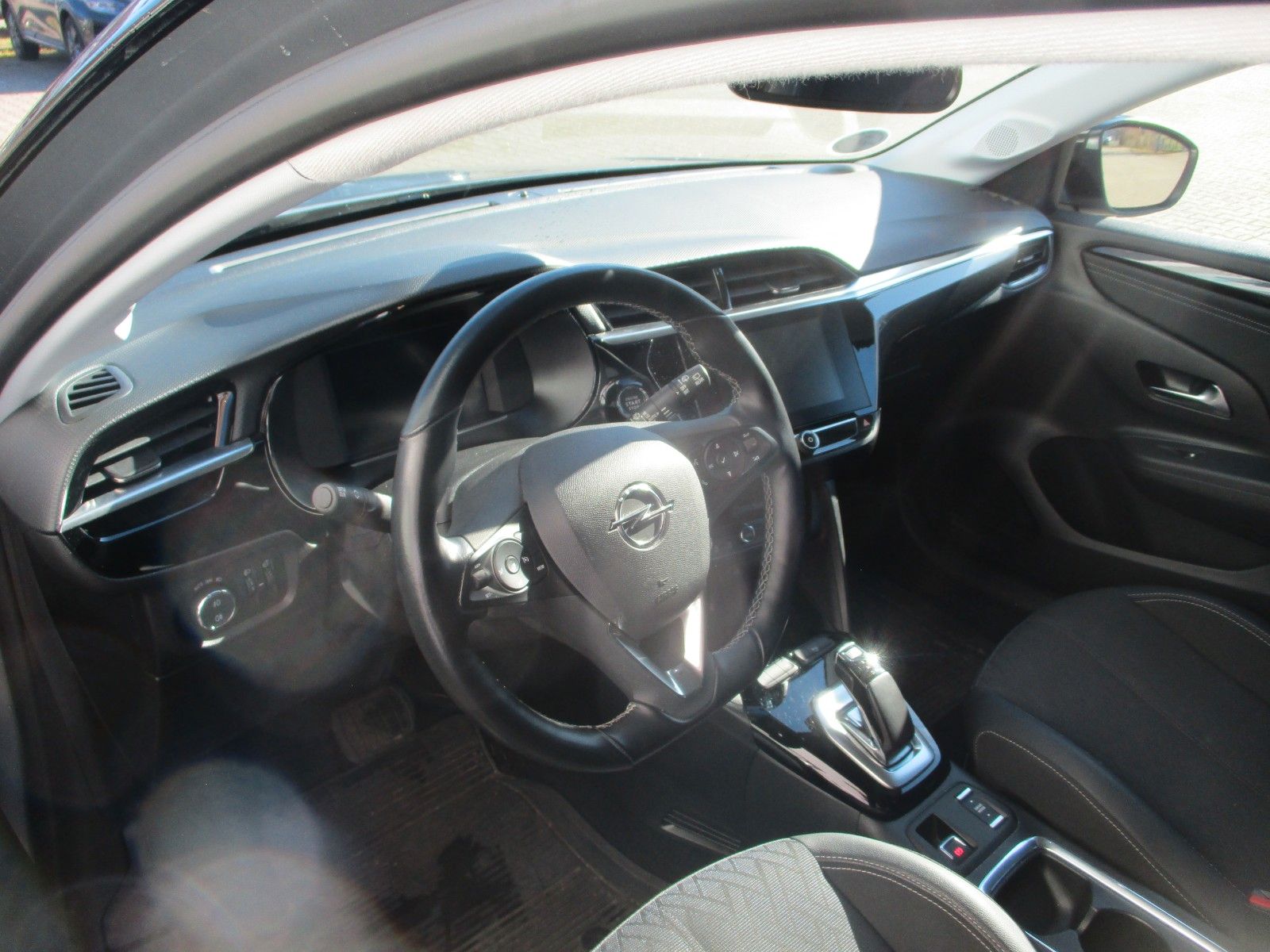 Opel Corsa F e First Edition - Samsaru's Car Outlet