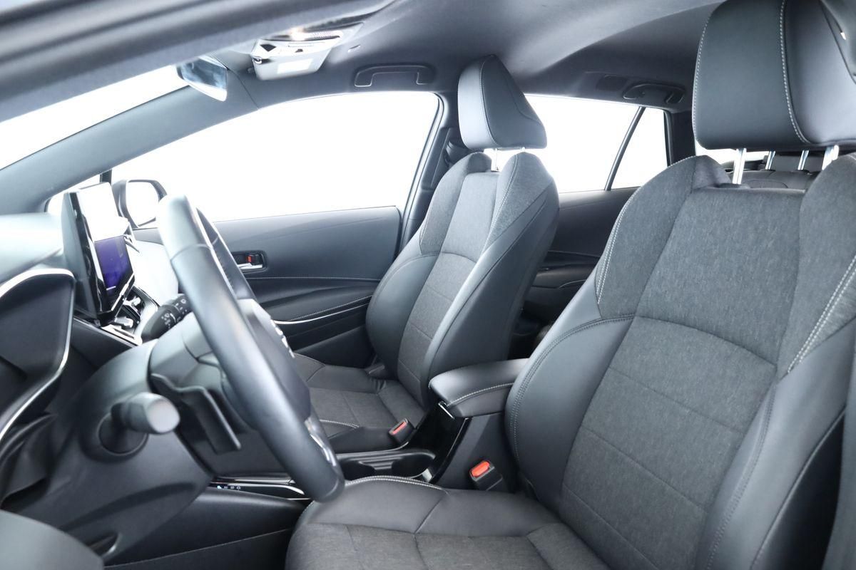Toyota Corolla Touring Sports 2.0 CVT Team D Navi Kam