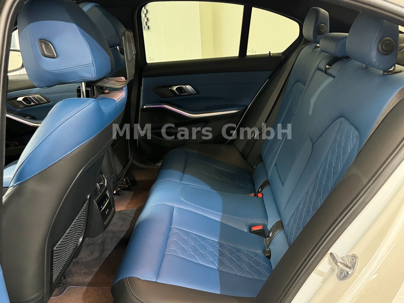 BMW 320d Sport Line - Samsaru's Car Outlet