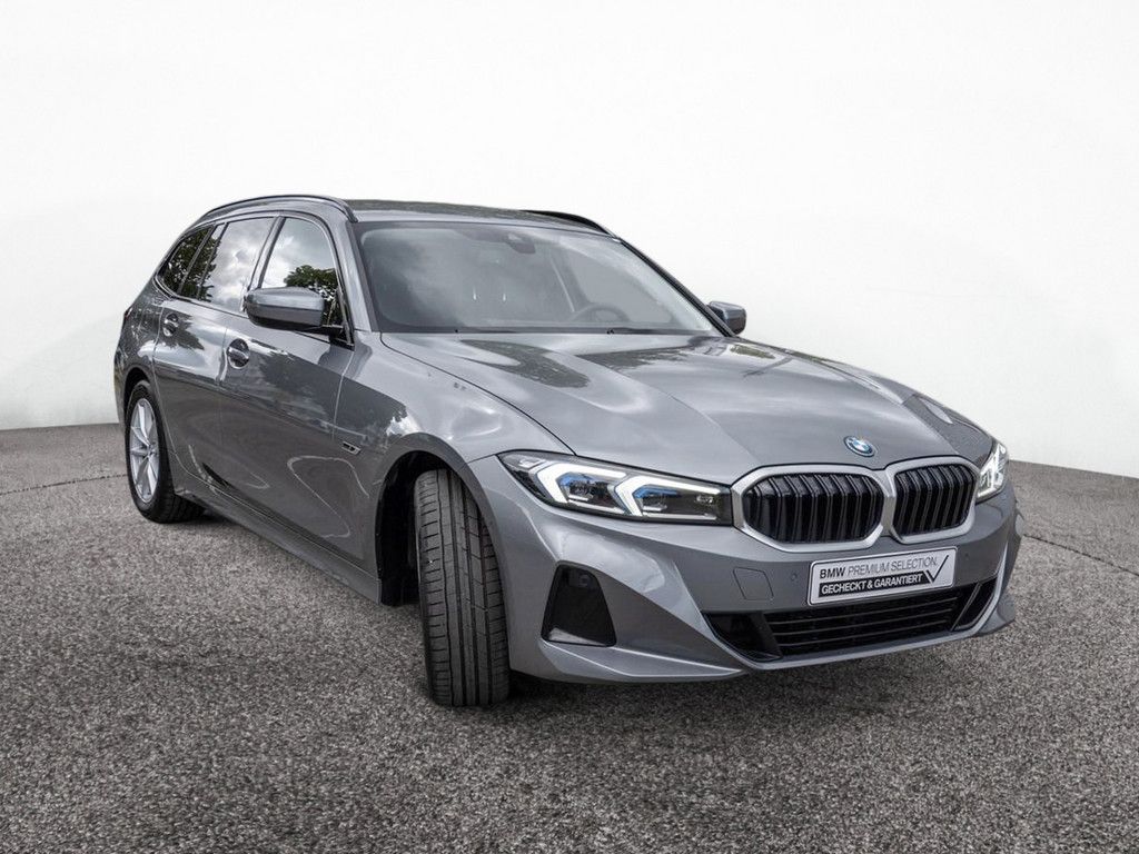 BMW 330e Touring - Samsaru's Car Outlet