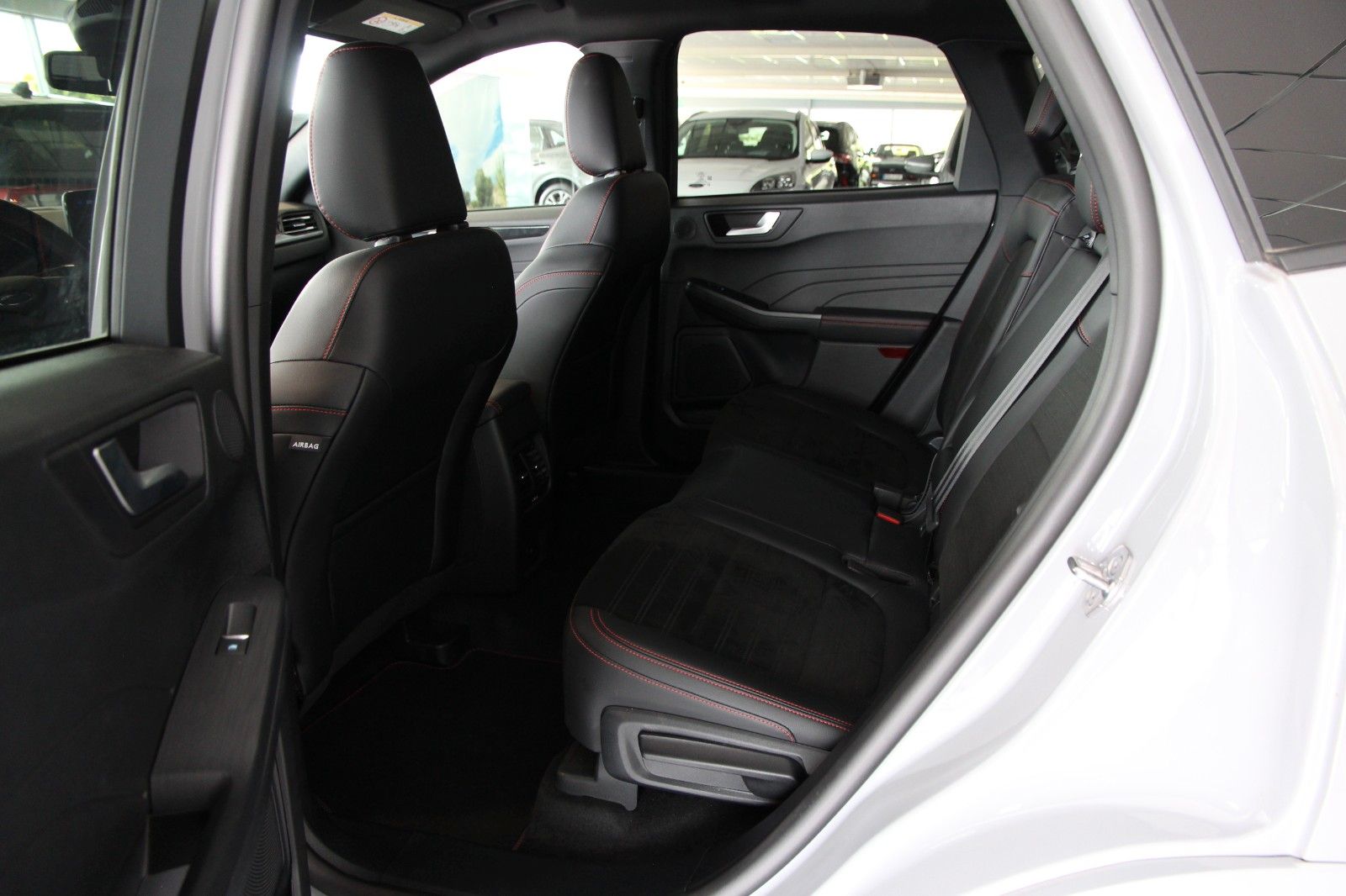 Ford Kuga Plug-In Hybrid PHEV ST-Line X - Samsaru's Car Outlet