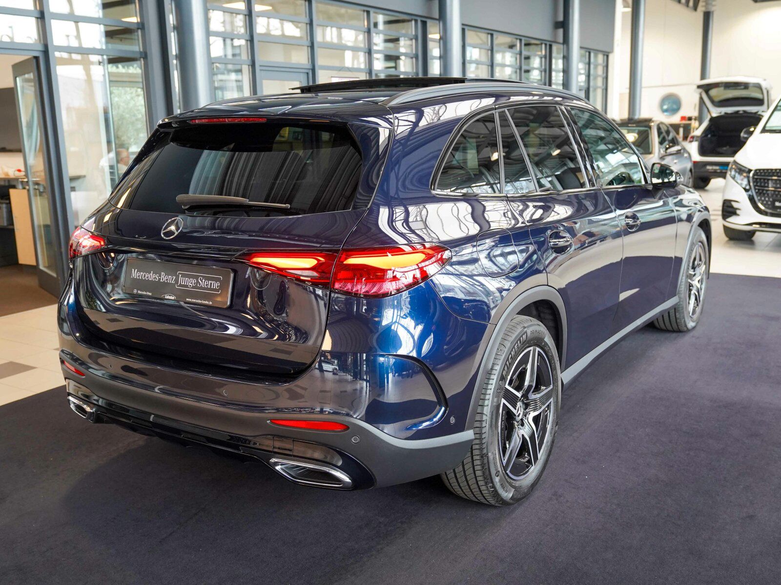 Mercedes-Benz GLC 300 d 4M AMG Line - Samsaru's Car Outlet