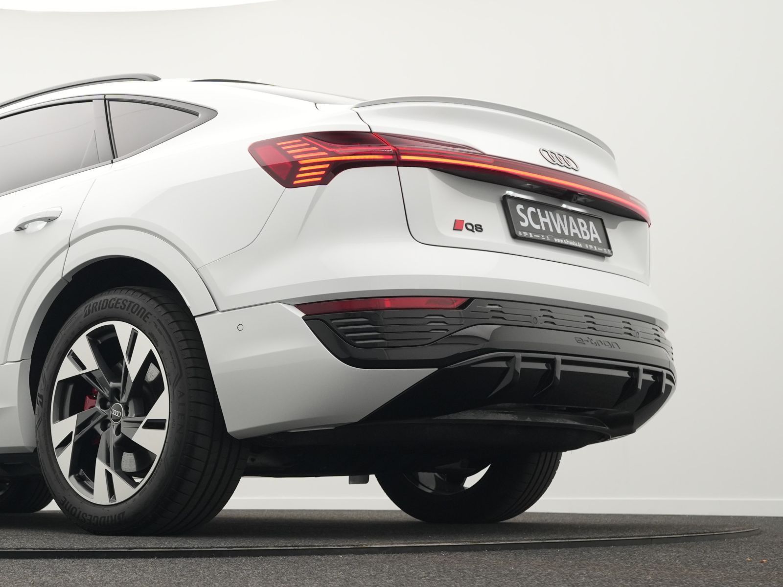 Audi Q8 Sportback e-tron 50 S line quattro
