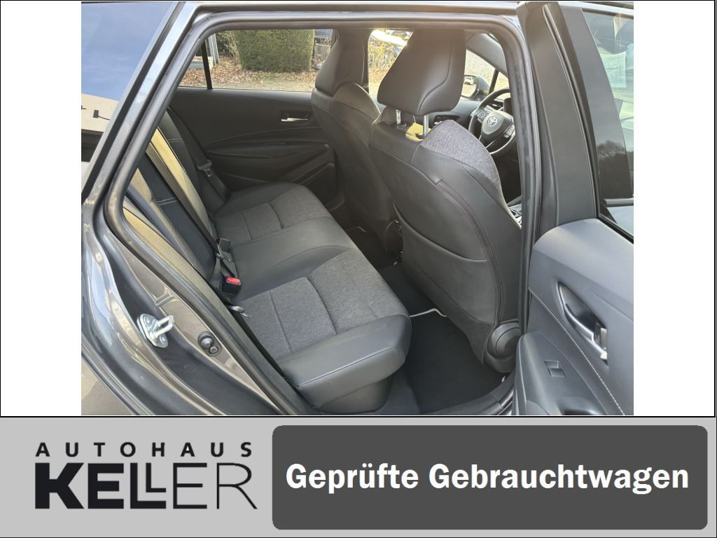 Toyota Corolla 1.8 Hybrid Touring Sports Teamplayer