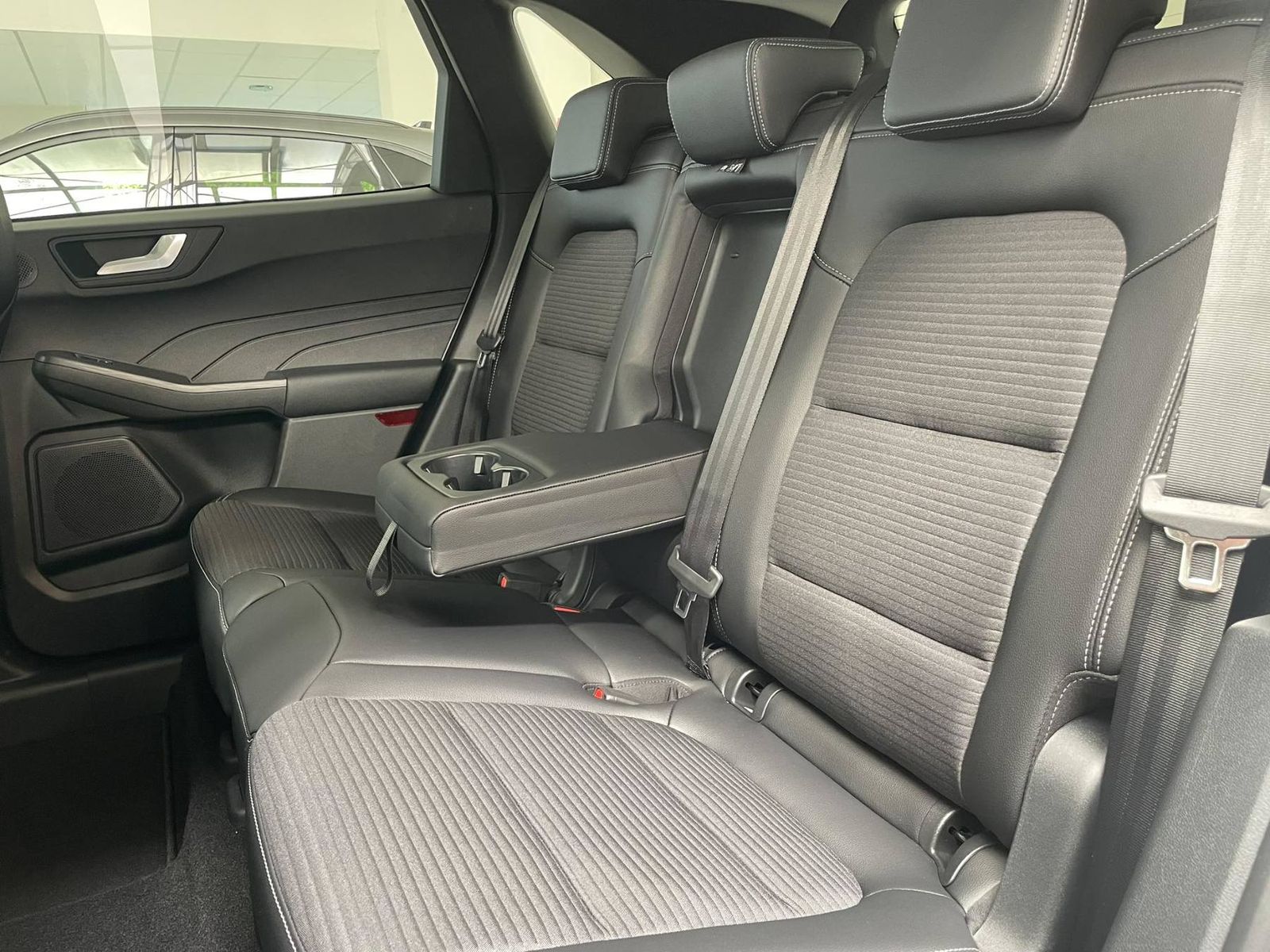 Ford Kuga Titanium X PHEV - Samsaru's Car Outlet