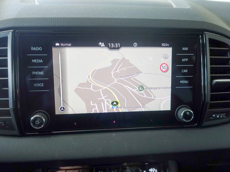 Skoda Karoq 2.0TDI DSG 4x4 Sportline * 5 Jahre Garanti