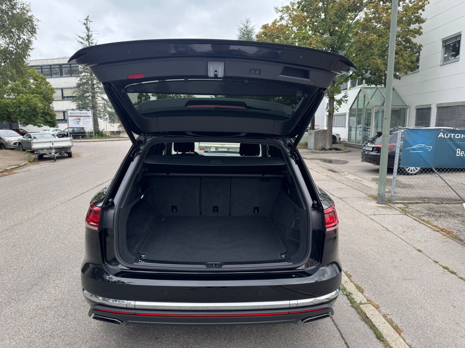 Volkswagen Touareg 3.0TSI/4M/Luft/Inno/Fahr-Ass+/360°/20"