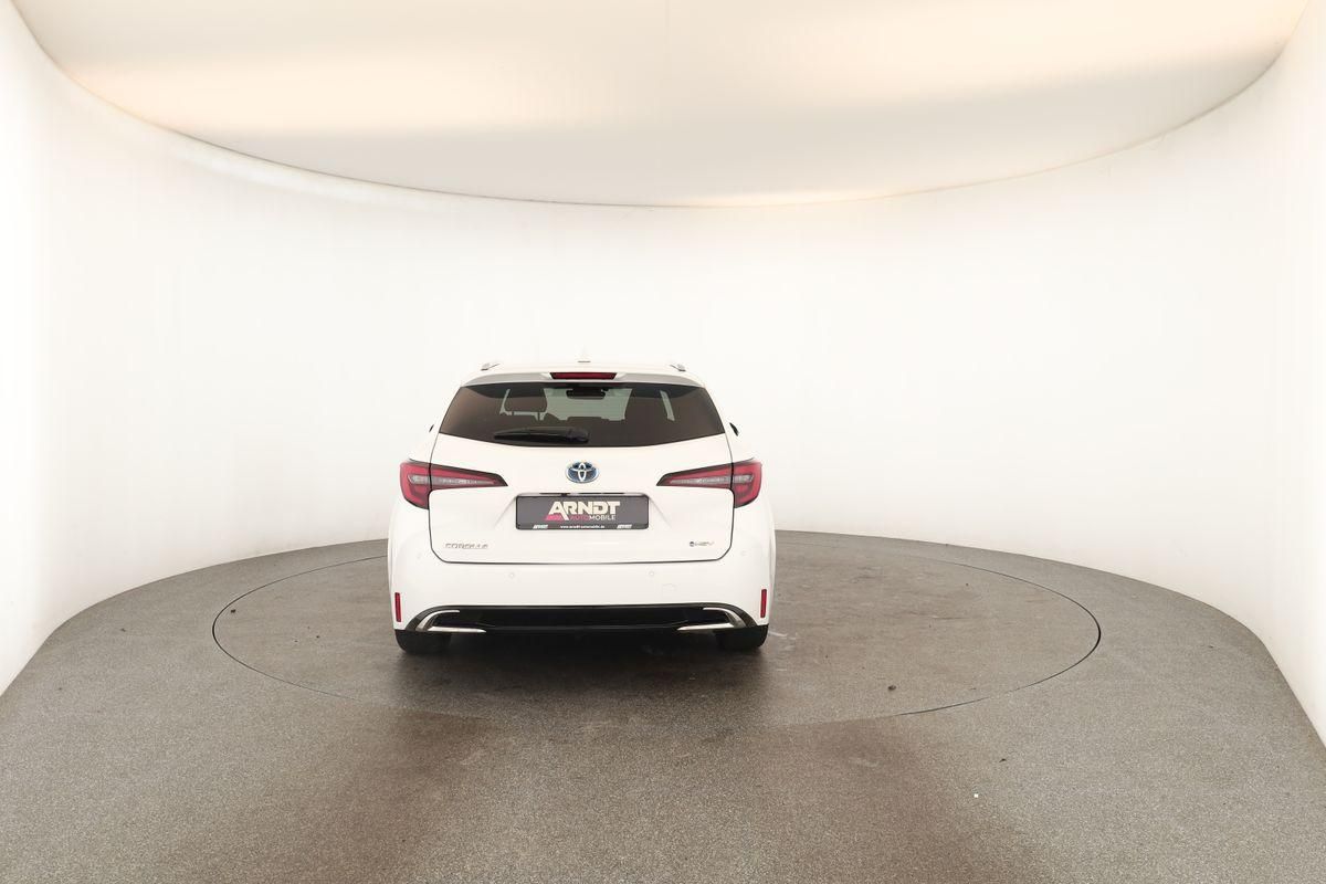Toyota Corolla Touring Sports 2.0 CVT Team D Navi Kam