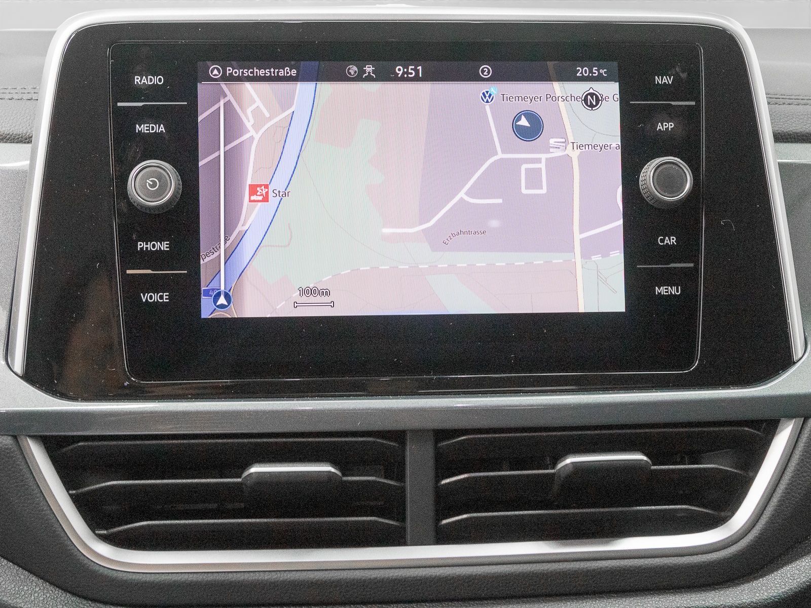 Volkswagen T-Roc 1.5 TSI DSG STYLE - Samsaru's Car Outlet