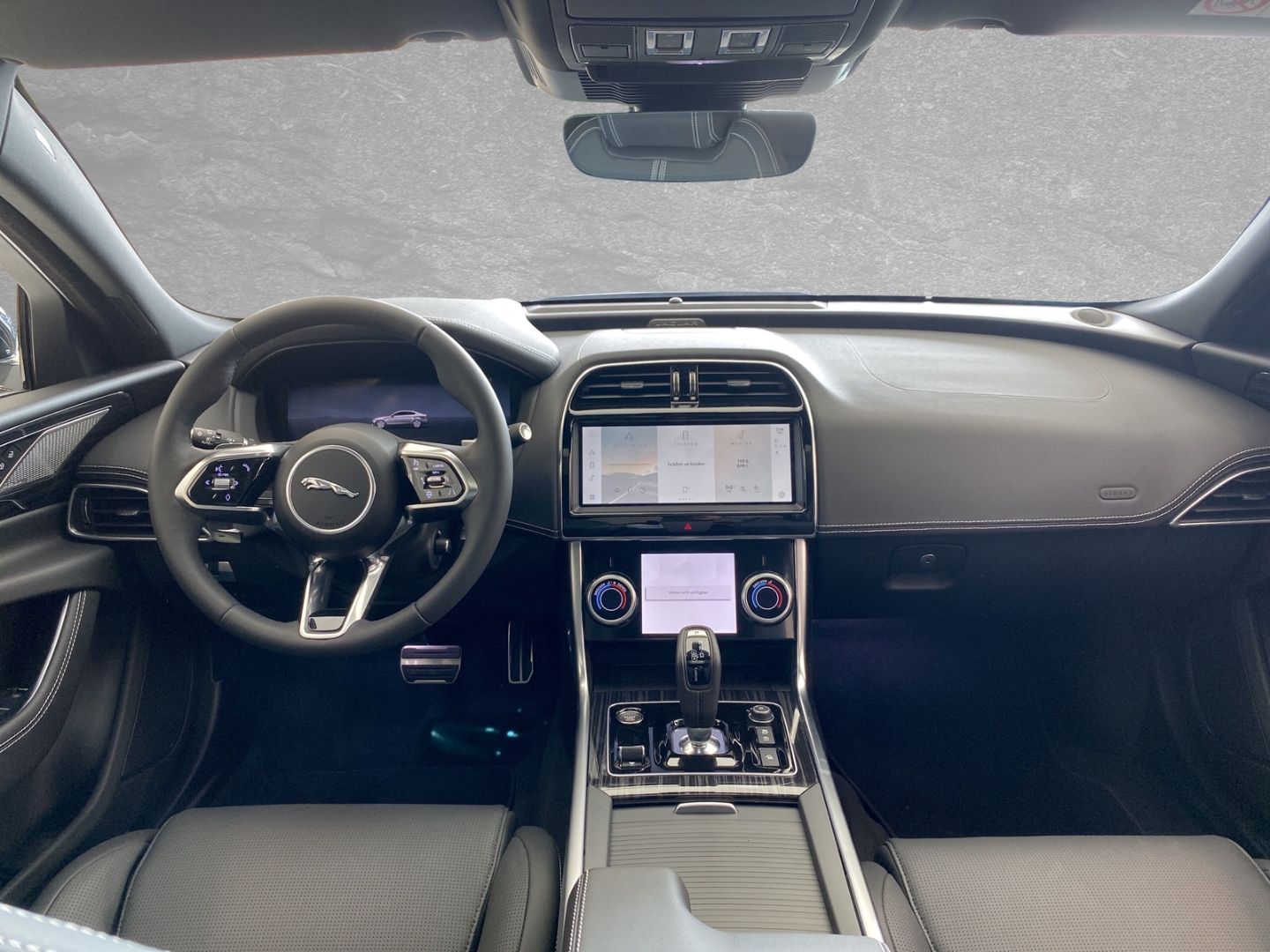 Jaguar XE P250 R-Dynamic HSE PDC vo und hi. WSS beheizt