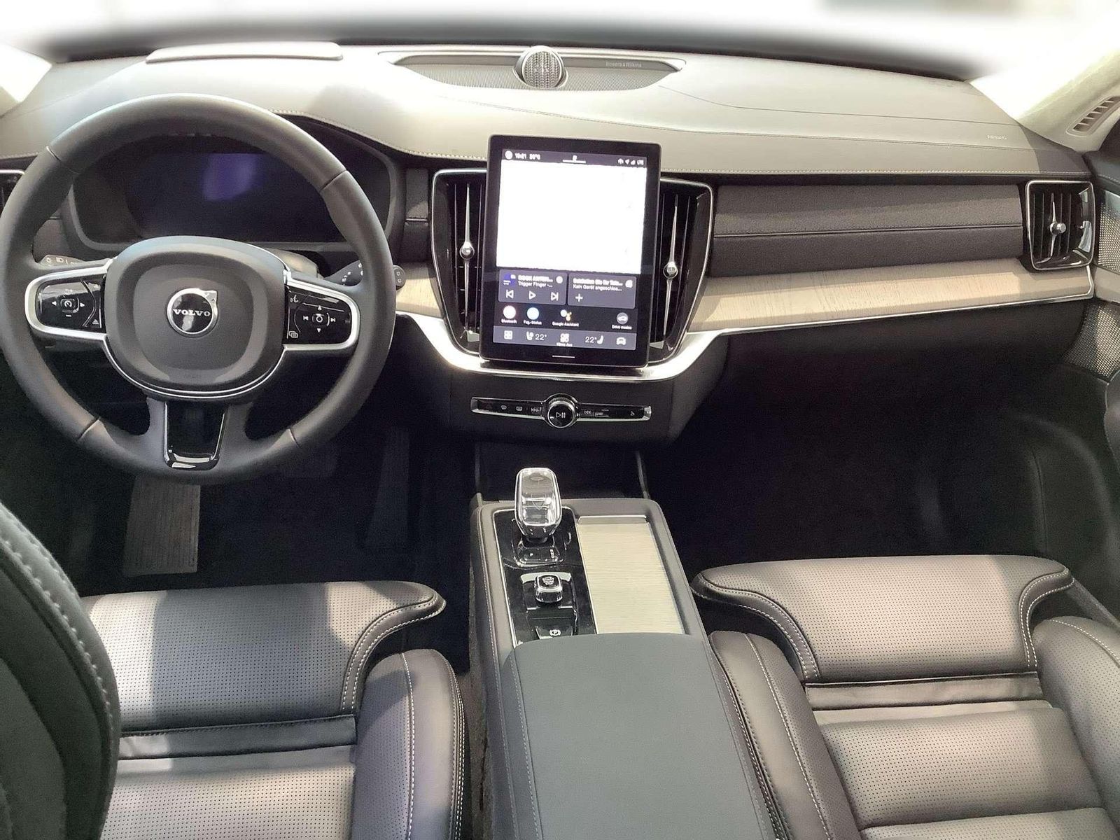 Volvo XC90 Ultra Dark Recharge Plug-In Hybrid AWD