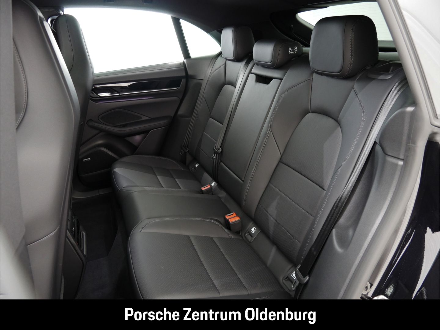 Porsche Macan 4S Panorama Luftfed. HeadUp InnoDrive Bose