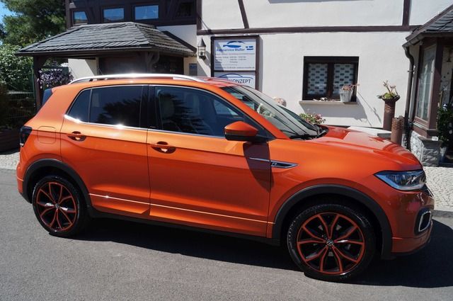 Volkswagen T-Cross R line - Samsaru's Car Outlet