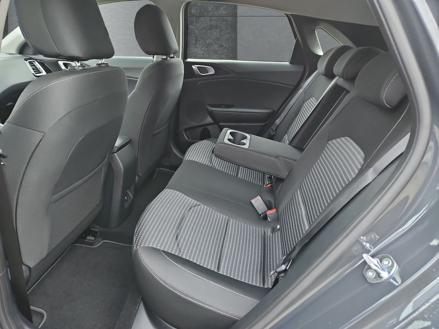 Kia Ceed Lim 1.0T Vision Komfort - Samsaru's Car Outlet