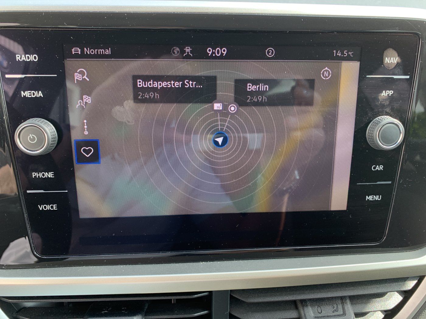 Volkswagen T-Roc Move - Samsaru's Car Outlet