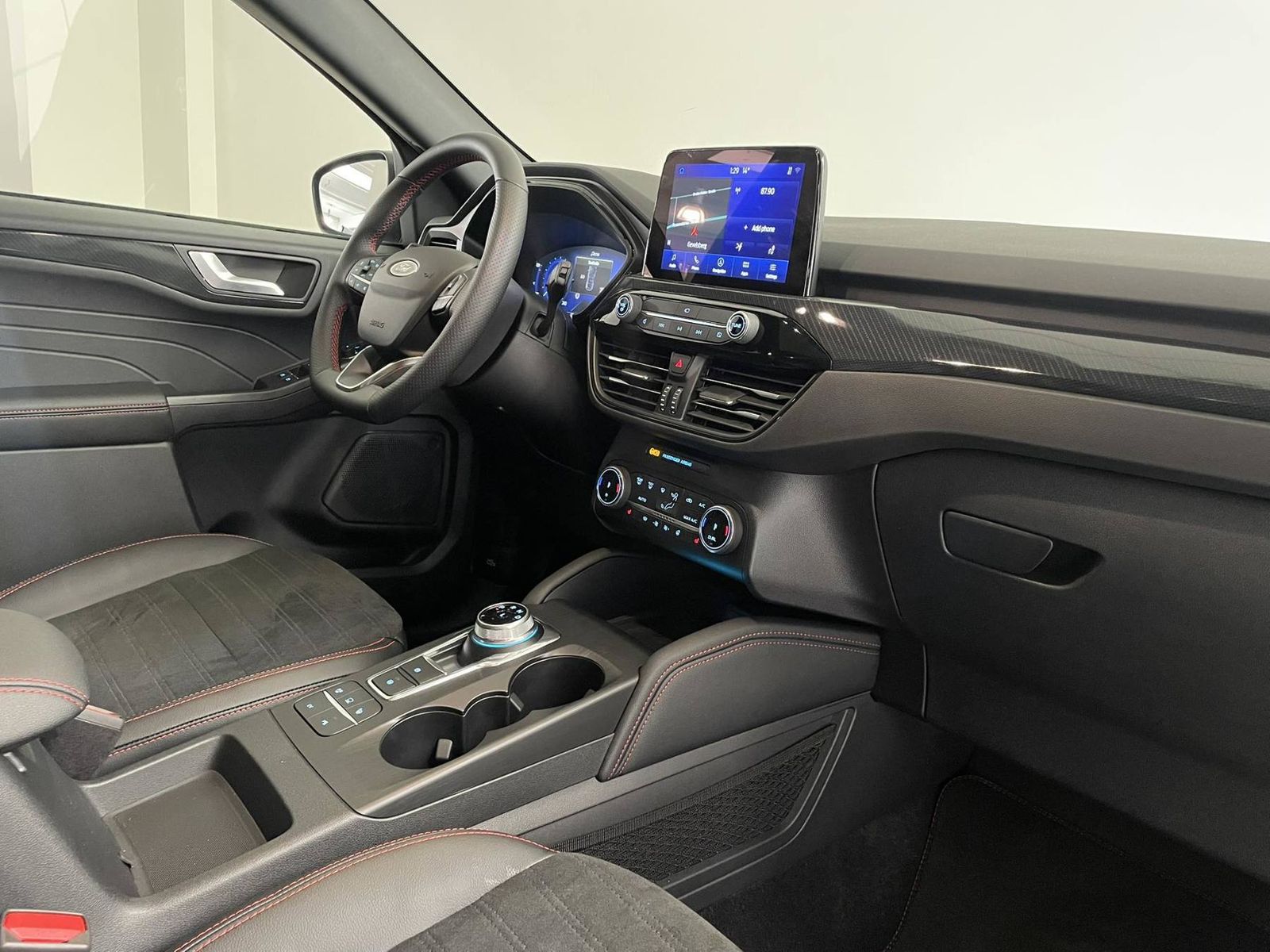 Ford Kuga ST-Line X - Samsaru's Car Outlet