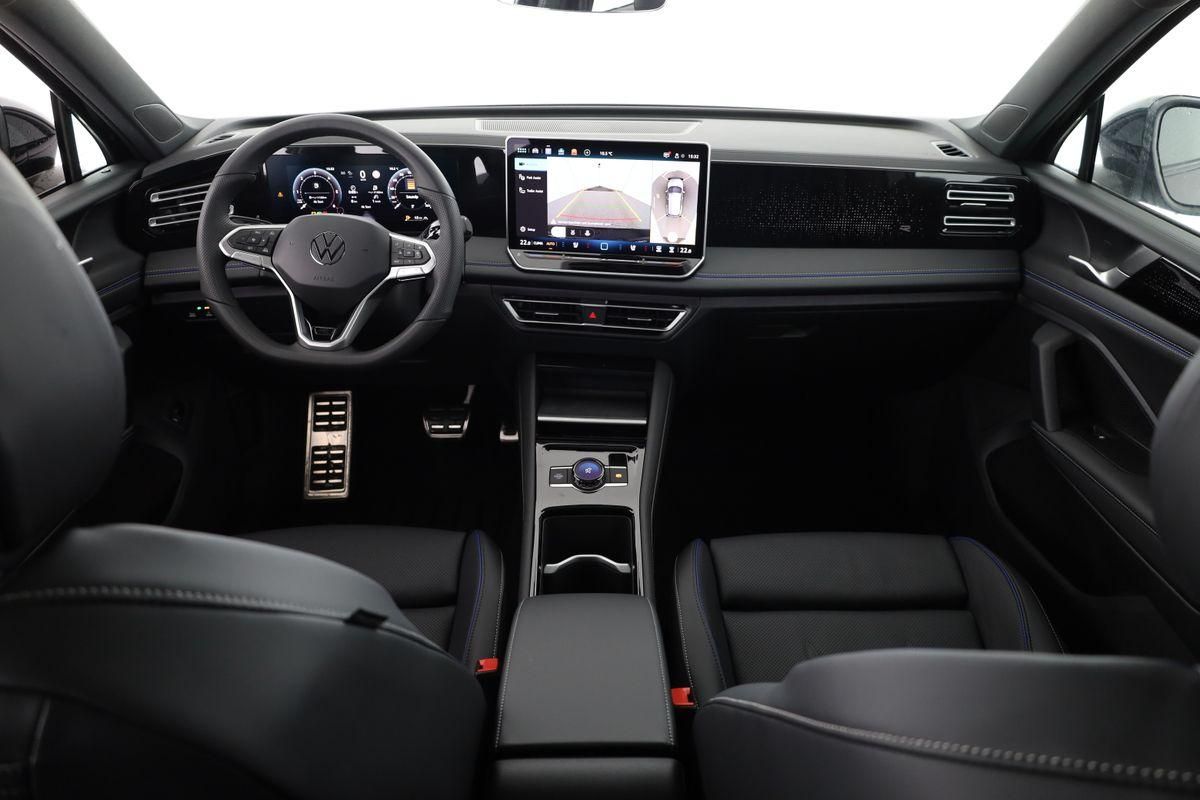 Volkswagen Tiguan TDI DSG 4M R-LINE Black, 20-Zoll, Pano, L